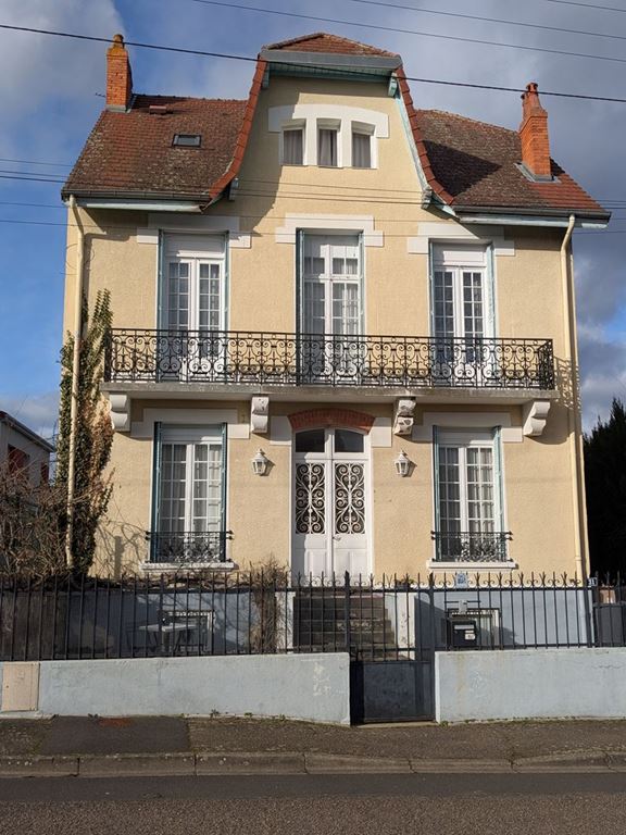 Maison BELLERIVE SUR ALLIER